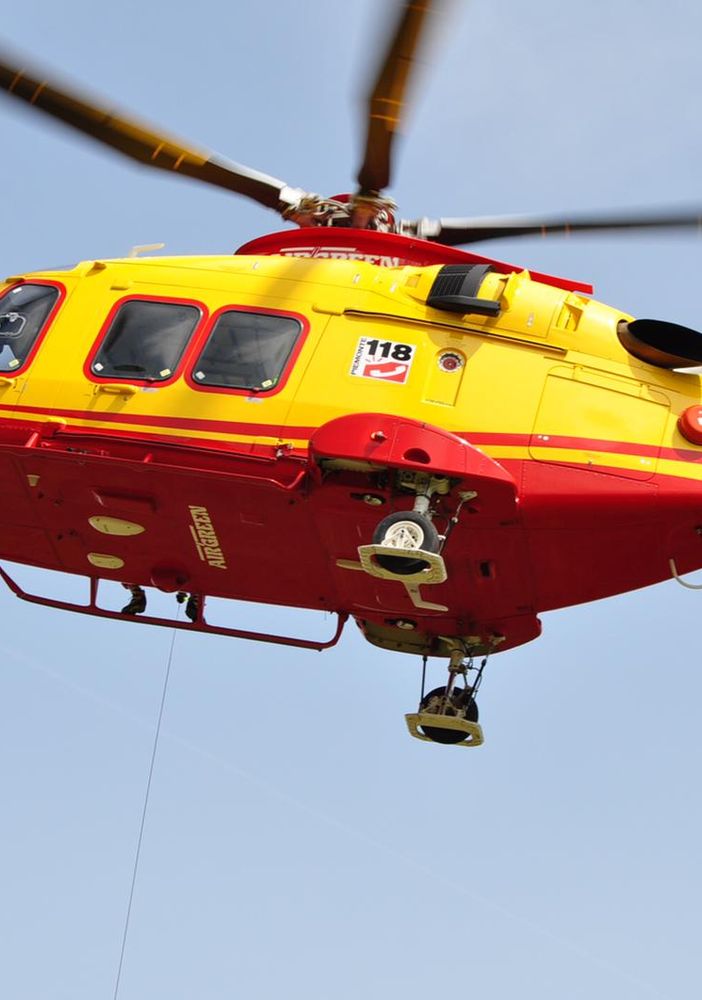 Incidente a Baldichieri d'Asti. Interviene l'elisoccorso, ma per fortuna i coinvolti non sono gravi