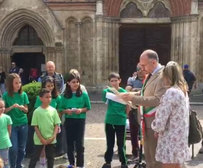 Gli alunni della scuola San Domenico Savio hanno realizzato una brochure sui parchi cittadini di Asti