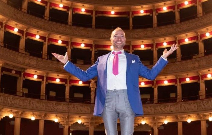 Asti Lirica 2024 arricchisce l'estate astigiana e parte con il tenore Enrico Iviglia