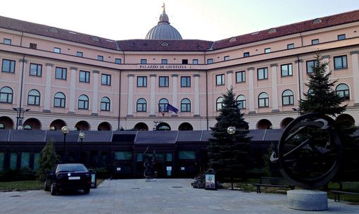 Assolta con formula piena la donna accusata di aver picchiato il marito anche davanti alla figlia piccola