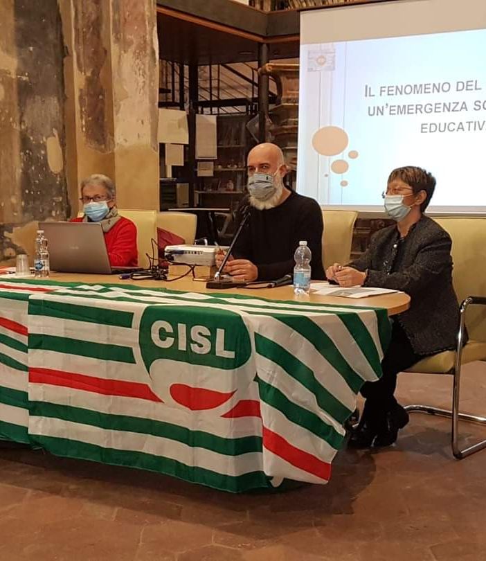 Presentato a Villanova il libro dell'astigiano Riccardo Fassone 'Con le ali di Icaro'