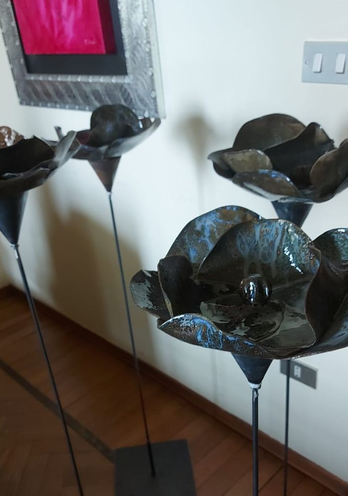 A Nizza 'sbocciano' nuovi fiori al Giardino dei Giusti, donati dalla scultrice Gilda Brosio
