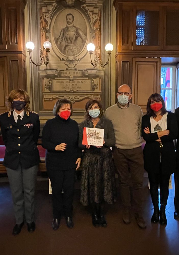 Sindaco Rasero e assessore Cotto con i vari relatori presenti al convegno sui diritti dell'infanzia