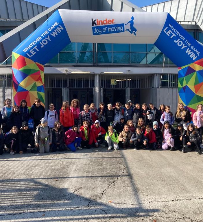 Foto di gruppo per studenti e insegnanti del Liceo Artistico Alfieri