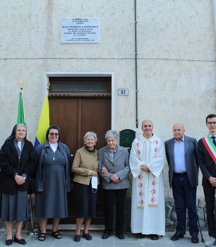 Alcune immagini relative la scopertura della targa in memoria di suor Onorina Lanfranco