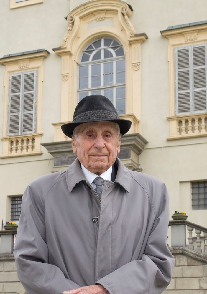 Luigi Ferro a Costigliole, nel giorno del suo 90° compleanno