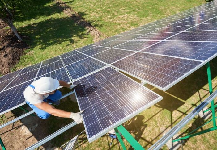 Domani si celebra la 'Giornata della Terra', Cresce l’interesse per il fotovoltaico a terra