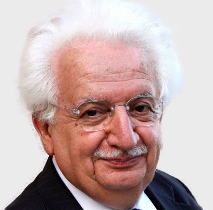 A Tigliole si legge il libro di Bruno Gambarotta &quot;Ero io su quel ponte&quot;
