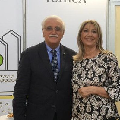 Giunta al termine l'iniziativa solidale &quot;Dona la Spesa&quot;. Consegnate 5190 borse alimentari durante l'emergenza. I ringraziamenti di Giorgio e Caterina Calabrese