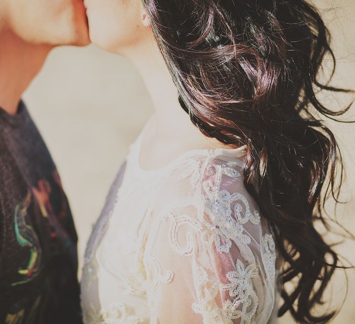 Contest del bacio: in occasione del &quot;kissing day&quot; mandateci una foto. Il bacio più bello andrà alle Caravelle