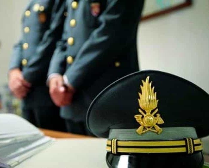 Truffatore seriale scoperto dalla Finanza: contestati raggiri per 650.000 euro