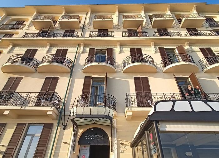 Prestigioso Hotel di Bordighera cerca Cuoco Capo Partita e Chef de Rang, compenso e qualità della vita di livello assoluto