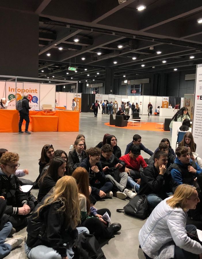 I ragazzi della web radio del Pellati di Nizza, a Milano alla fiera &quot;Fa' la cosa giusta&quot;