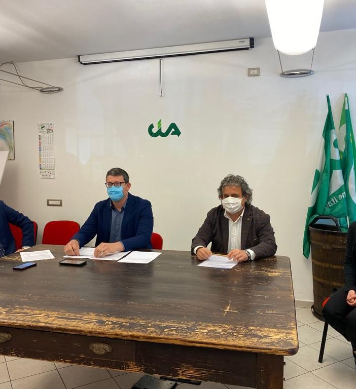 La Cia durante la conferenza stampa