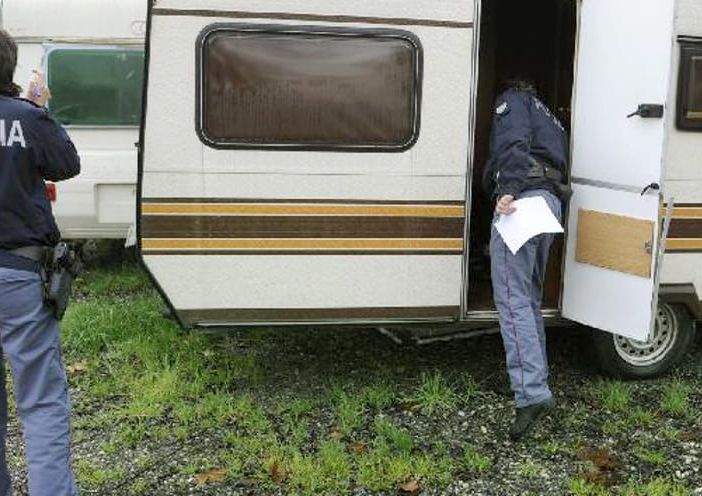 Cinque nomadi, tra cui due minorenni, denunciati per furto aggravato
