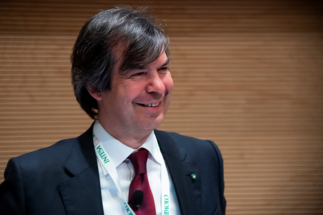 Carlo Messina, Consigliere Delegato e CEO del gruppo Intesa Sanpaolo (foto tratta dall'account Twitter del gruppo bancario)
