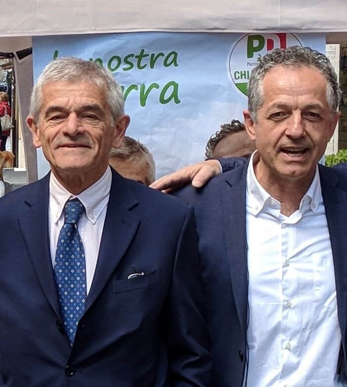 Sergio Chiamparino e il suo ex assessore Giorgio Ferrero ritratti durante la visita astigiana dell'ex presidente