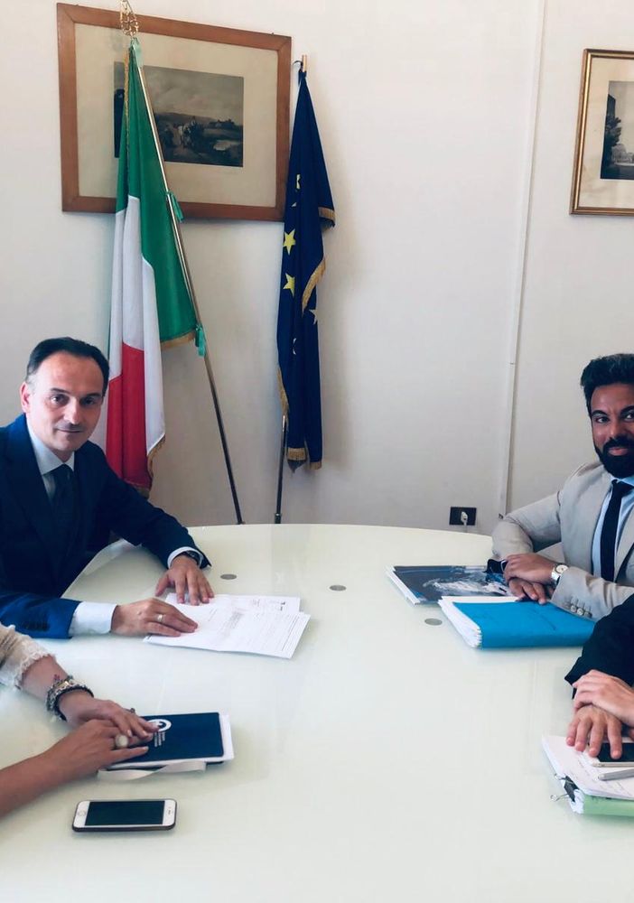 Mercatone Uno, incontro al Mise per Cirio: &quot;Accordo con banche per anticipare ai lavoratori piemontesi valore assegno cassa&quot;