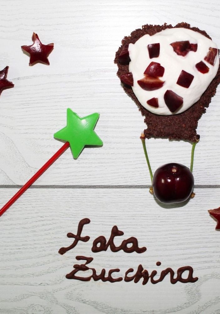 Felici &amp; Veloci, la nuova ricetta di Fata Zucchina: 'Mongolfiera di panna e ciliege'