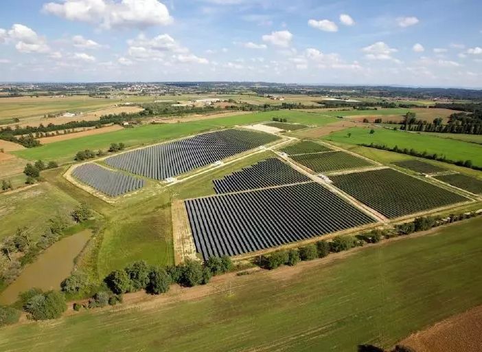Aumenta la tua redditività agricola grazie all'Agrivoltaico!