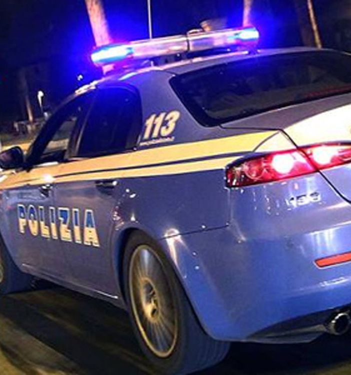 Pregiudicato ventiduenne ubriaco tenta di sfuggire all’alt intimatogli dalla Polizia