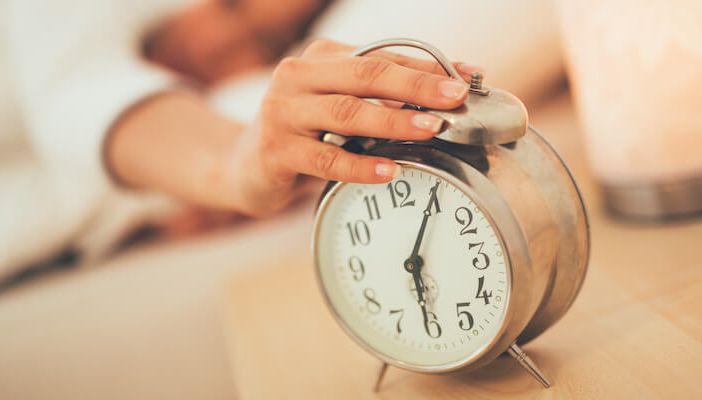 Sabato notte torna l'ora legale: dormiremo un'ora in meno ma avremo giornate con più luce