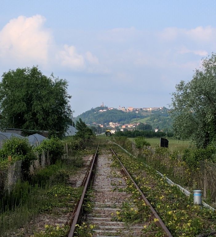 Martinetti (M5S): “Cirio e Gabusi dimenticano i pendolari, nessun impegno per ferrovie sospese e servizi ferroviari”