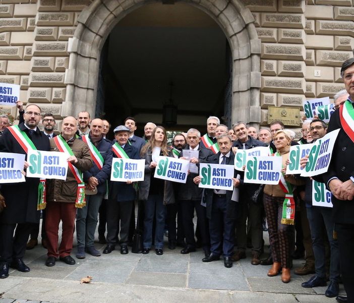 &quot;Sull'At-Cn i parlamentari devono fare squadra, la maggioranza deve avere il garbo di presentarsi alle manifestazioni del territorio&quot; (VIDEO)