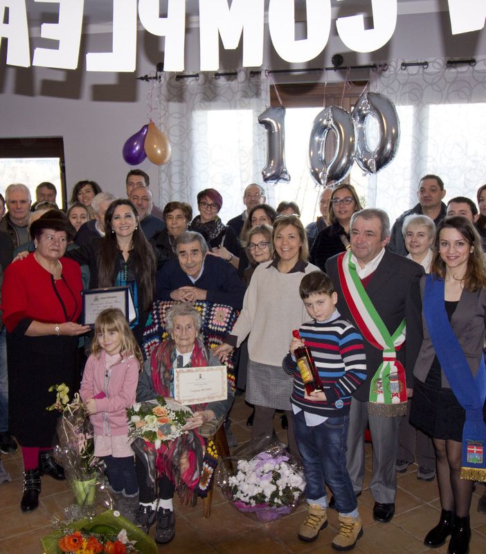 Festa a Montabone per i cento anni di Luigina Musso