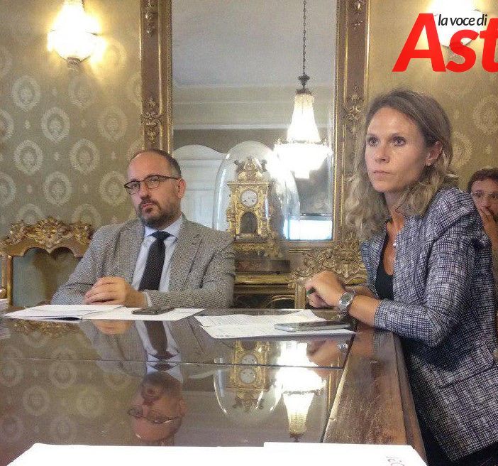 Un'immagine d'archivio del sindaco Rasero e dell'assessore Morra