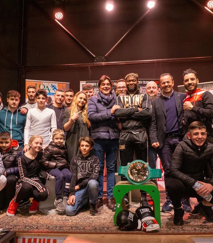 Boxe, continua il conto alla rovescia in vista del match per il titolo di campione italiani dei pesi medi
