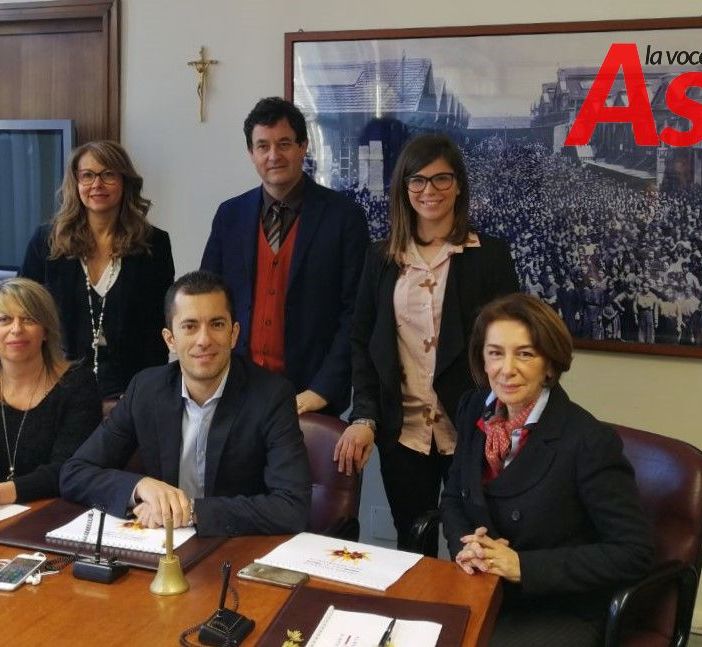 Foto di gruppo, risalente al 4 febbraio scorso, per la presentazione del Premio