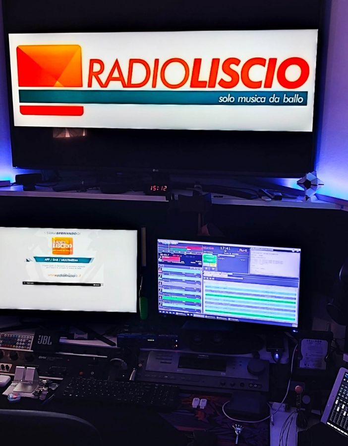 Nasce RADIO LISCIO, la nuova emittente per chi ama la musica da ballo