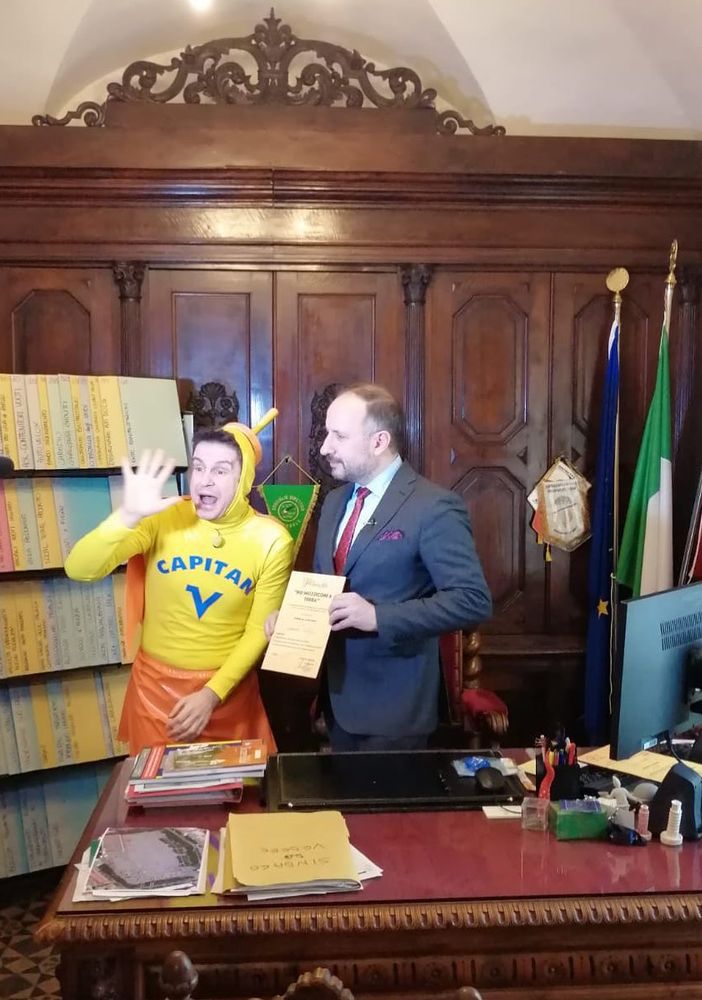 ‘Capitan Ventosa’ ad Asti, in missione anti mozziconi