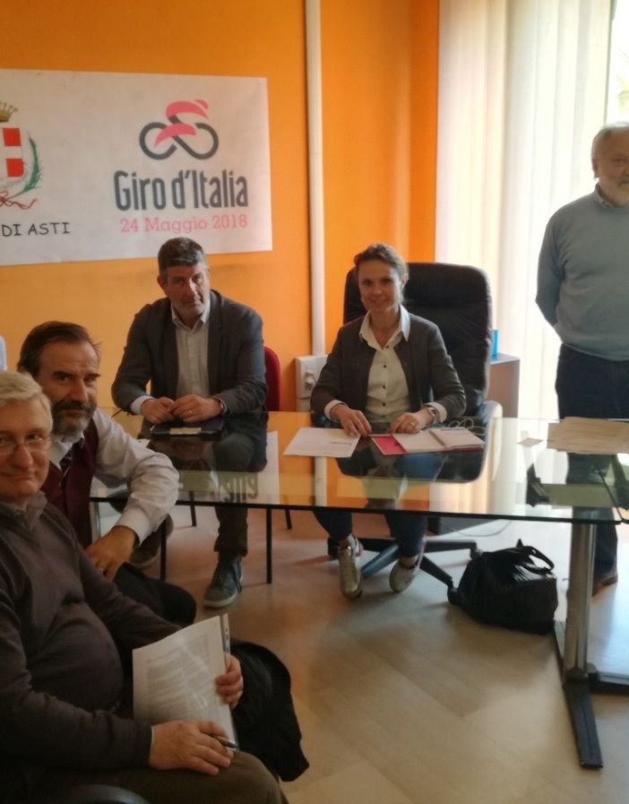 Nella foto, di Riccardo Palma, da sinistra: Angelo Porta, Marco Devecchi, Claudio Ferrero e Gilberto Belinghieri, Stefania Morra e Giancarlo Dapavo