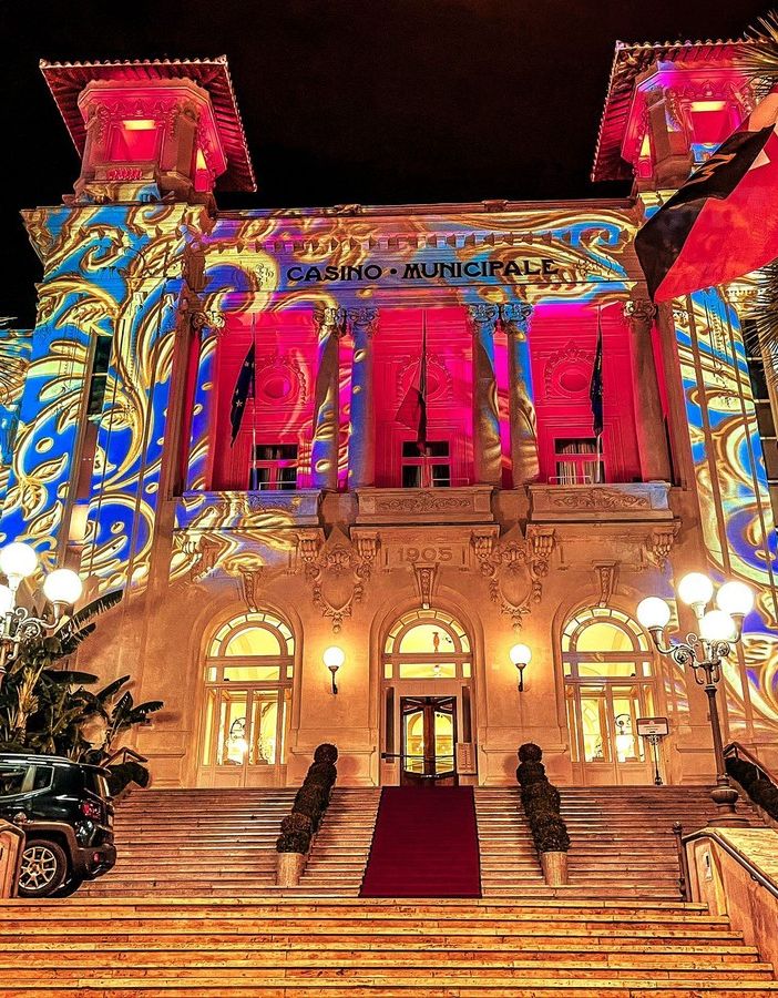 Con 'Racconti di luce', la Città dei Fiori si illumina per augurarvi Buone Feste