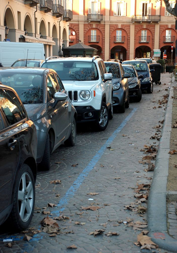 Gli stalli blu cittadini sono a norma?