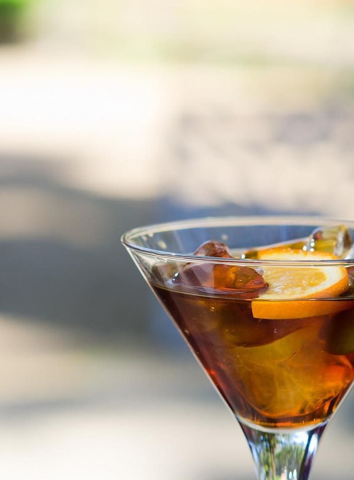 Vermouth Ducale, un vino aromatizzato dal sapore antico che da oltre 200 anni non smette di stupire. Ecco perché non può mancare a casa tua!