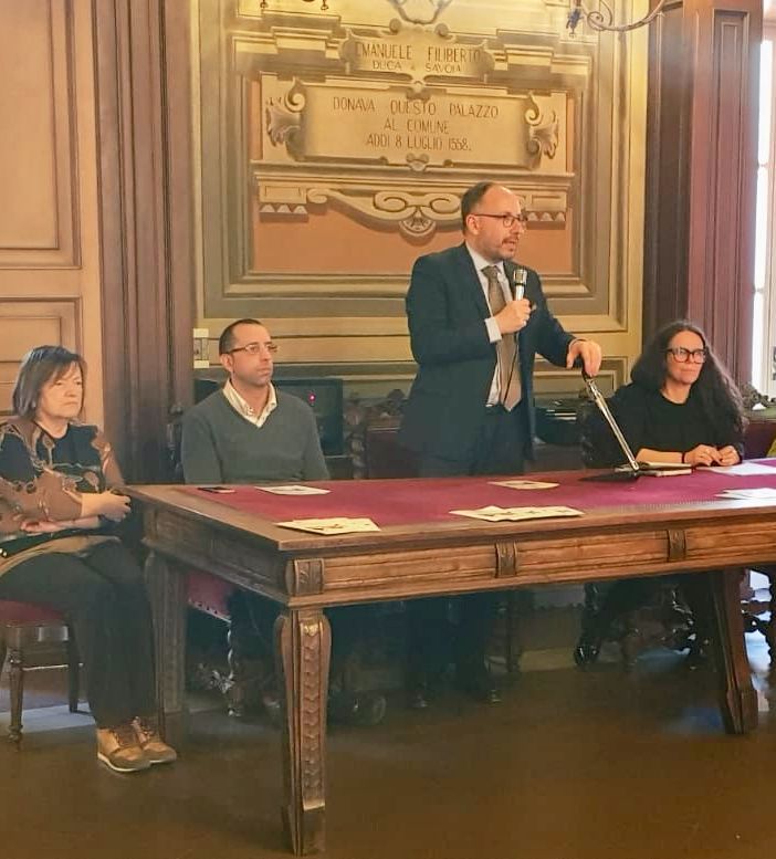 Il sindaco Rasero, l’assessore Cotto, il dirigente Giolito e le assistenti sociali Gai e Scarano