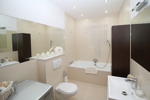 Vasca idromassaggio, meglio in bagno o in camera da letto?