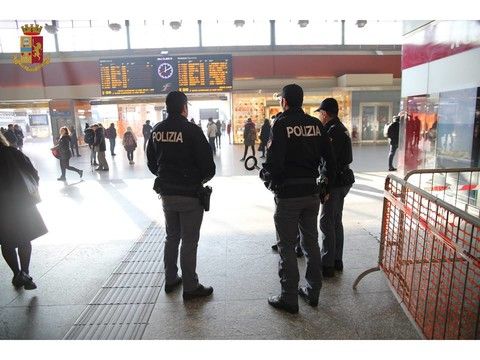 Minorenne astigiana fuggita di casa rintracciata a Porta Nuova da agenti della Polizia Ferroviaria