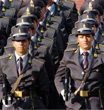 Guardia di finanza Asti: un nuovo concorso per 69 allievi ufficiali per l'accademia