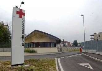 Coronavirus: tende da campo davanti ai Pronto Soccorso per attività di pre-triage