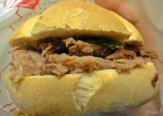 Pausa pranzo: un piemontese su 4 mangia rimanendo alla scrivania dell'ufficio