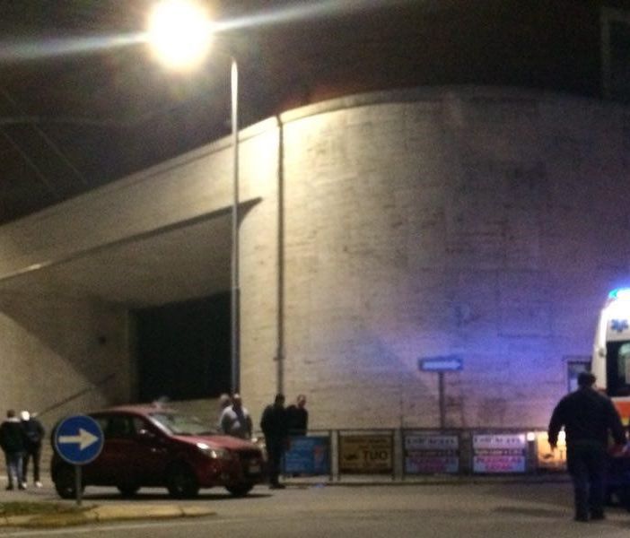 Sedicenne investito, poco prima delle 22, in zona piazza campo del Palio