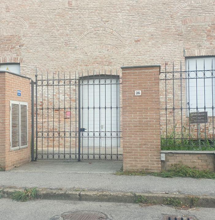 Il punto in cui è stato posizionata la bomba carta