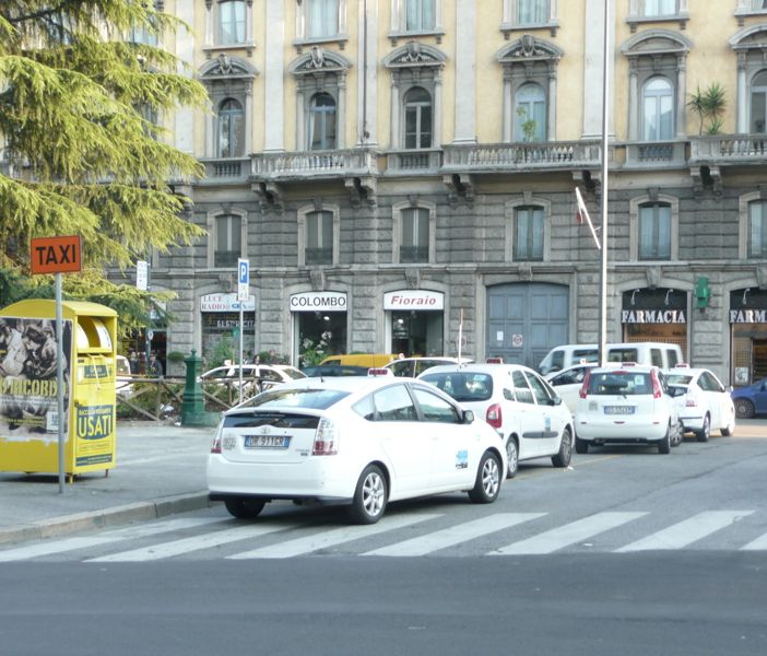 Taxi