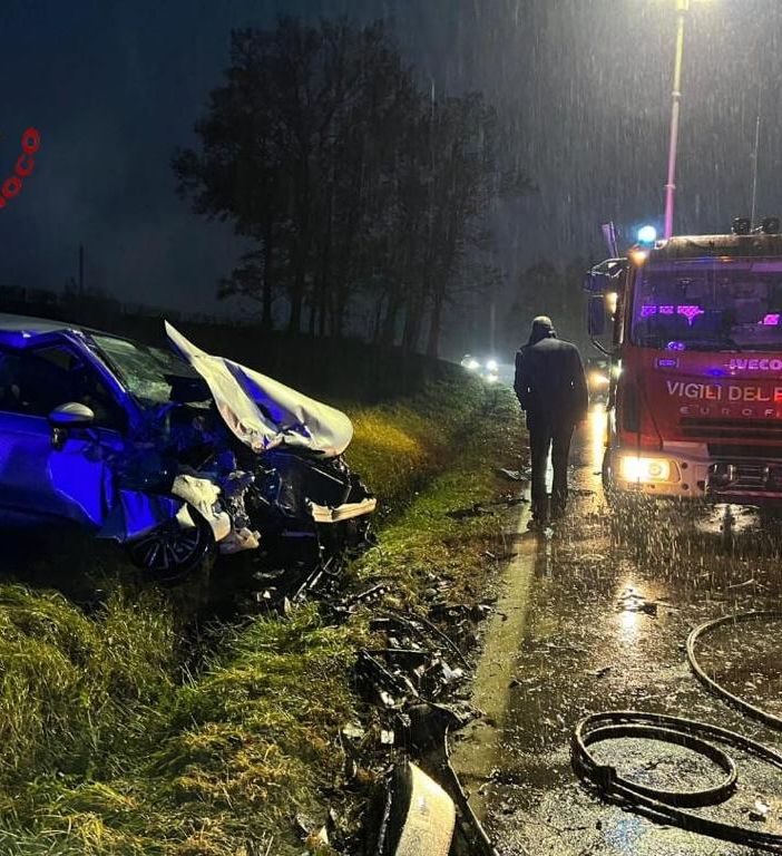 Bambino di un anno in codice rosso a causa di un incidente stradale a Nizza Monferrato (FOTO)