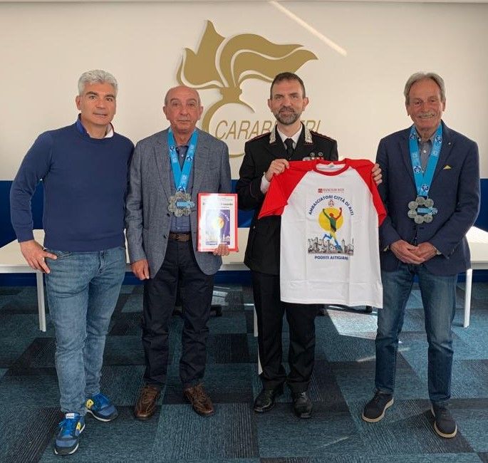 Gli &quot;ambasciatori dello sport&quot; incontrano il Comandante provinciale dei Carabinieri Paolo Lando