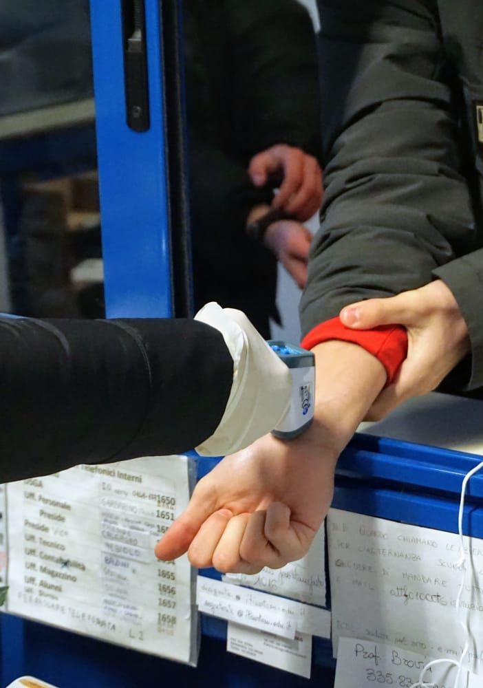 Asti, al rientro a scuola, si misura la temperatura